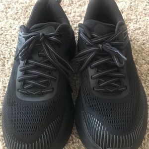 Hoka Obe One Womens Bondi 7 wide - size 6.5 wide - LIKE NEW